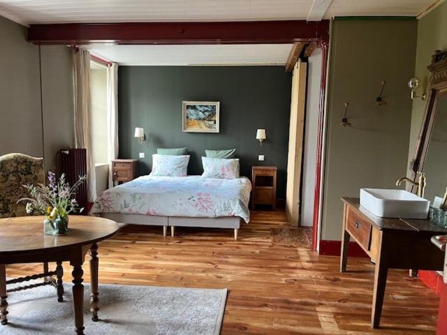 Moulin De Maupoy Bed & Breakfast Saint-Symphorien-de-Marmagne Exterior foto